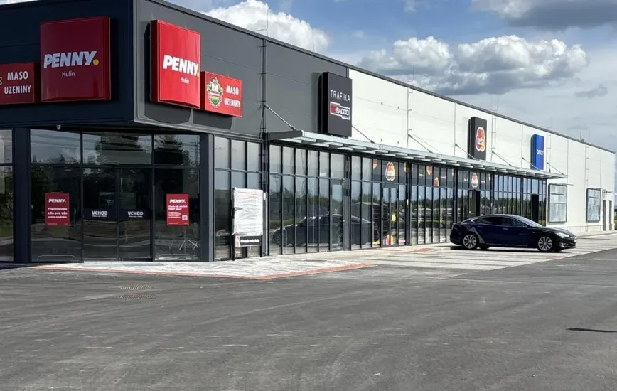 Prodejna PENNY Market Hulín s retailovými jednotkami